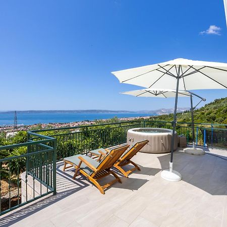 Private Villa Golden Hour With A View Of Split Area Kaštel Sućurac Екстериор снимка