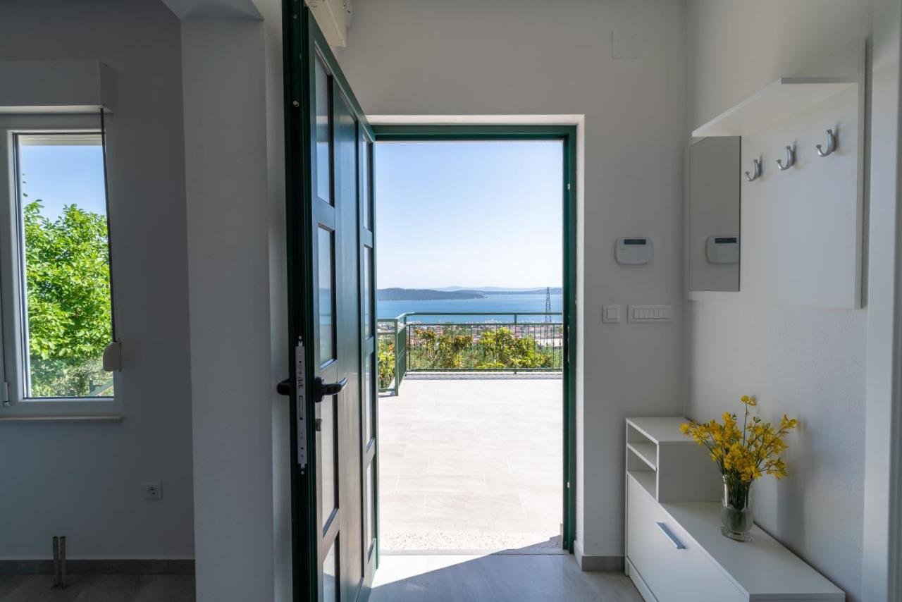 Private Villa Golden Hour With A View Of Split Area Kaštel Sućurac Екстериор снимка