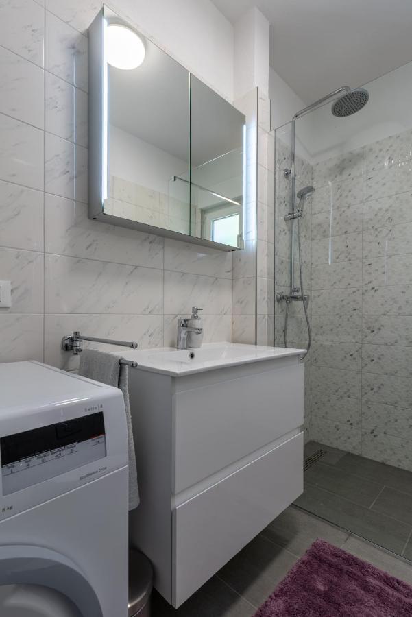 Private Villa Golden Hour With A View Of Split Area Kaštel Sućurac Екстериор снимка