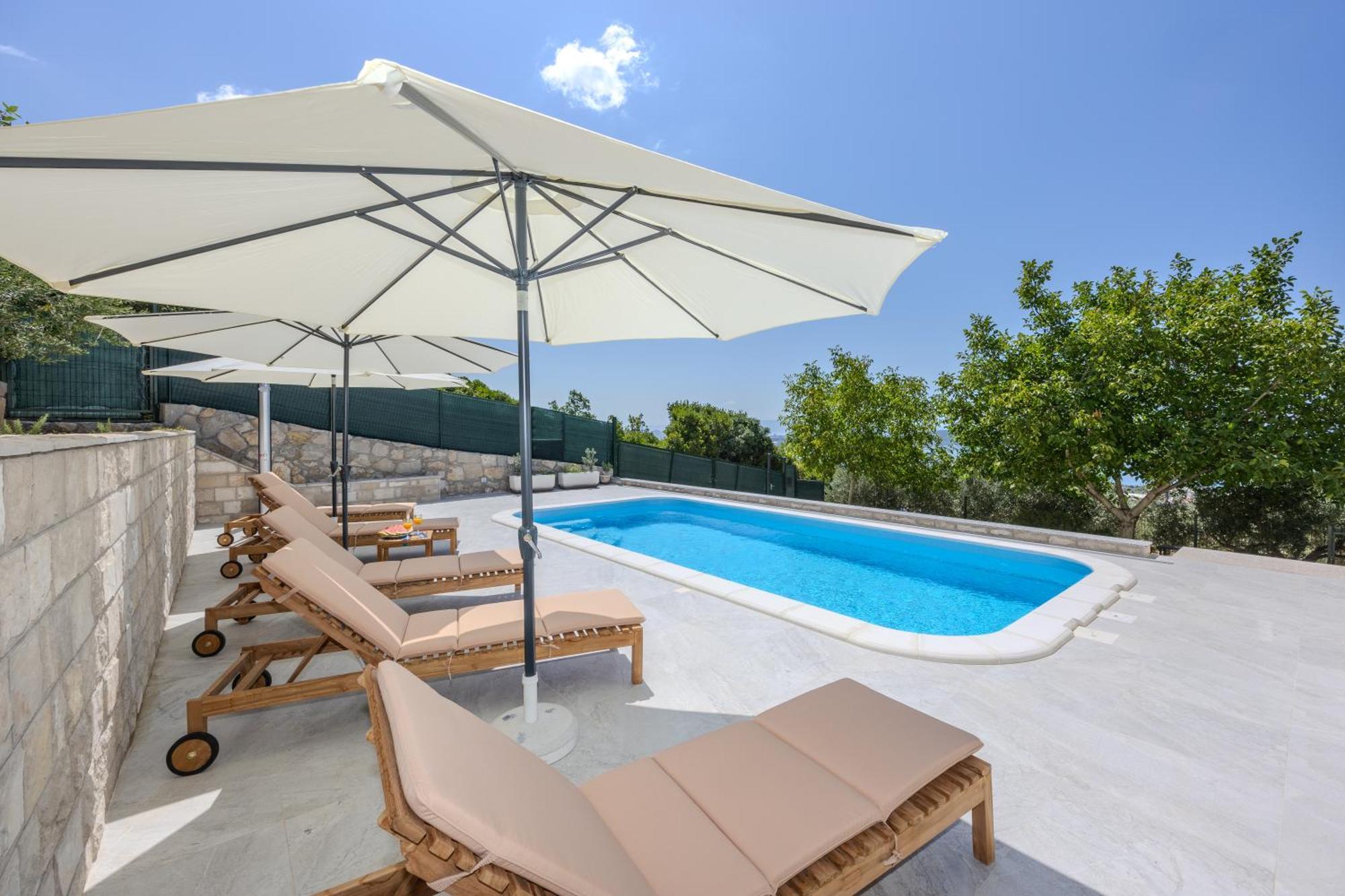 Private Villa Golden Hour With A View Of Split Area Kaštel Sućurac Екстериор снимка