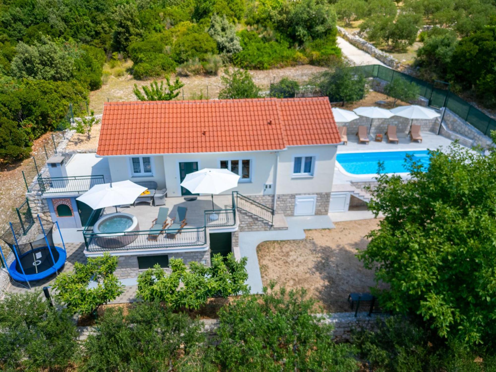Private Villa Golden Hour With A View Of Split Area Kaštel Sućurac Екстериор снимка